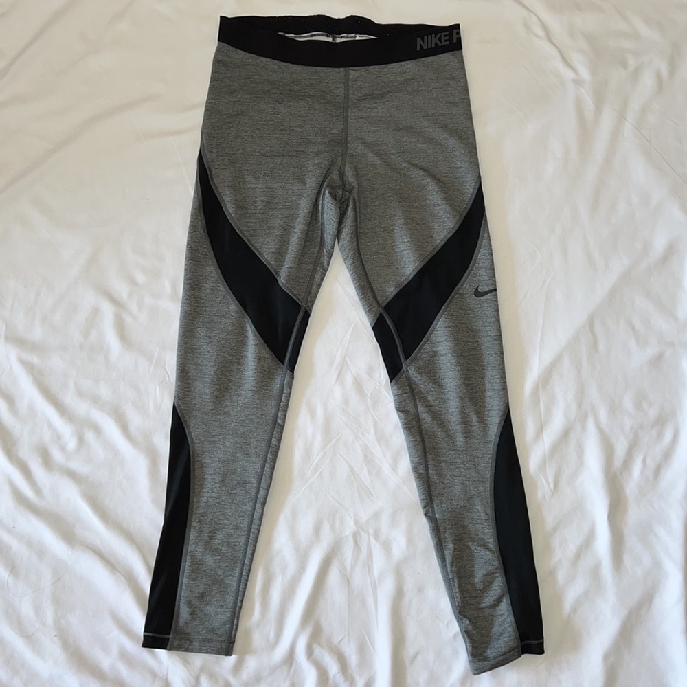 Nike Pro Hyperwarm Women Gray and Black Athletic Leggings Size Large - Picture 2 of 6